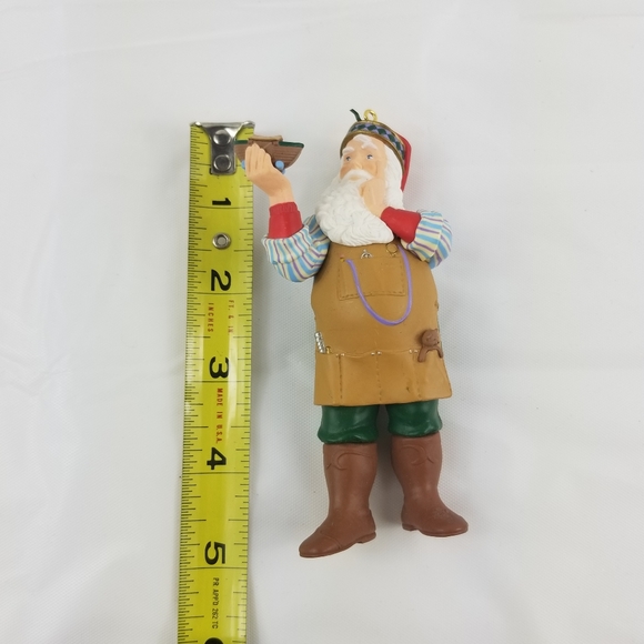 - The toymaker's gift hallmark ornament - Picture 8 of 12